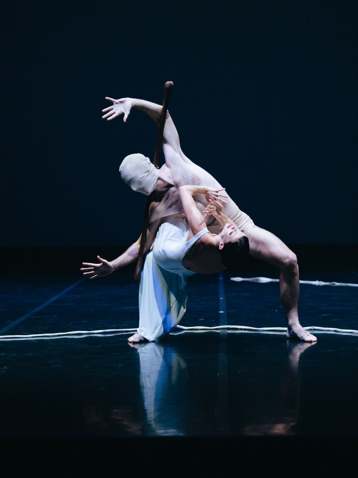 Laurel Dalley Smith and Edd Mitton in Martha Graham's <i>Errand into the Maze</i> © Jimmy Parratt