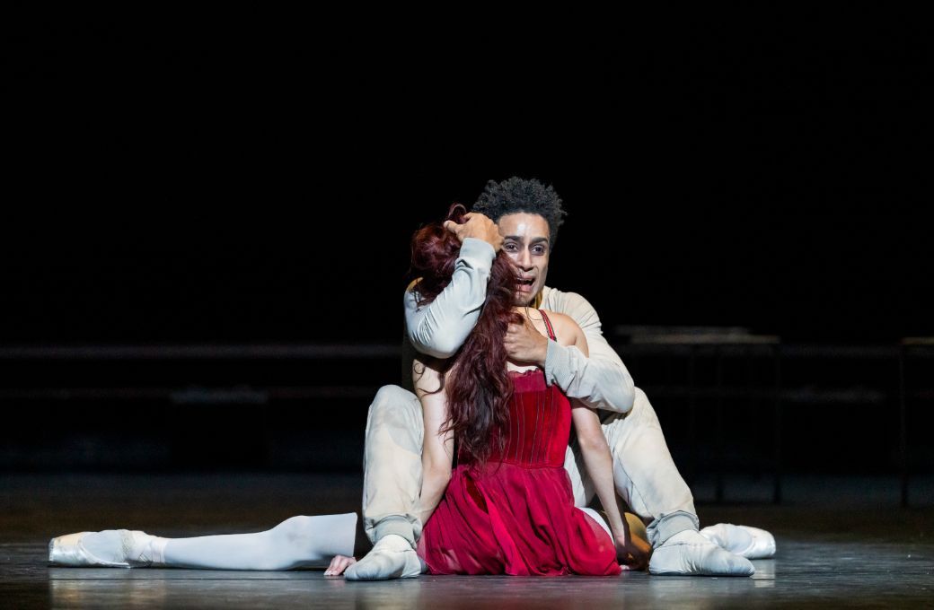 Francesca Hayward as Marie and Marcelino Sambé as Woyzeck in MacMillan's <i>Different Drummer</i> © Tristram Kenton