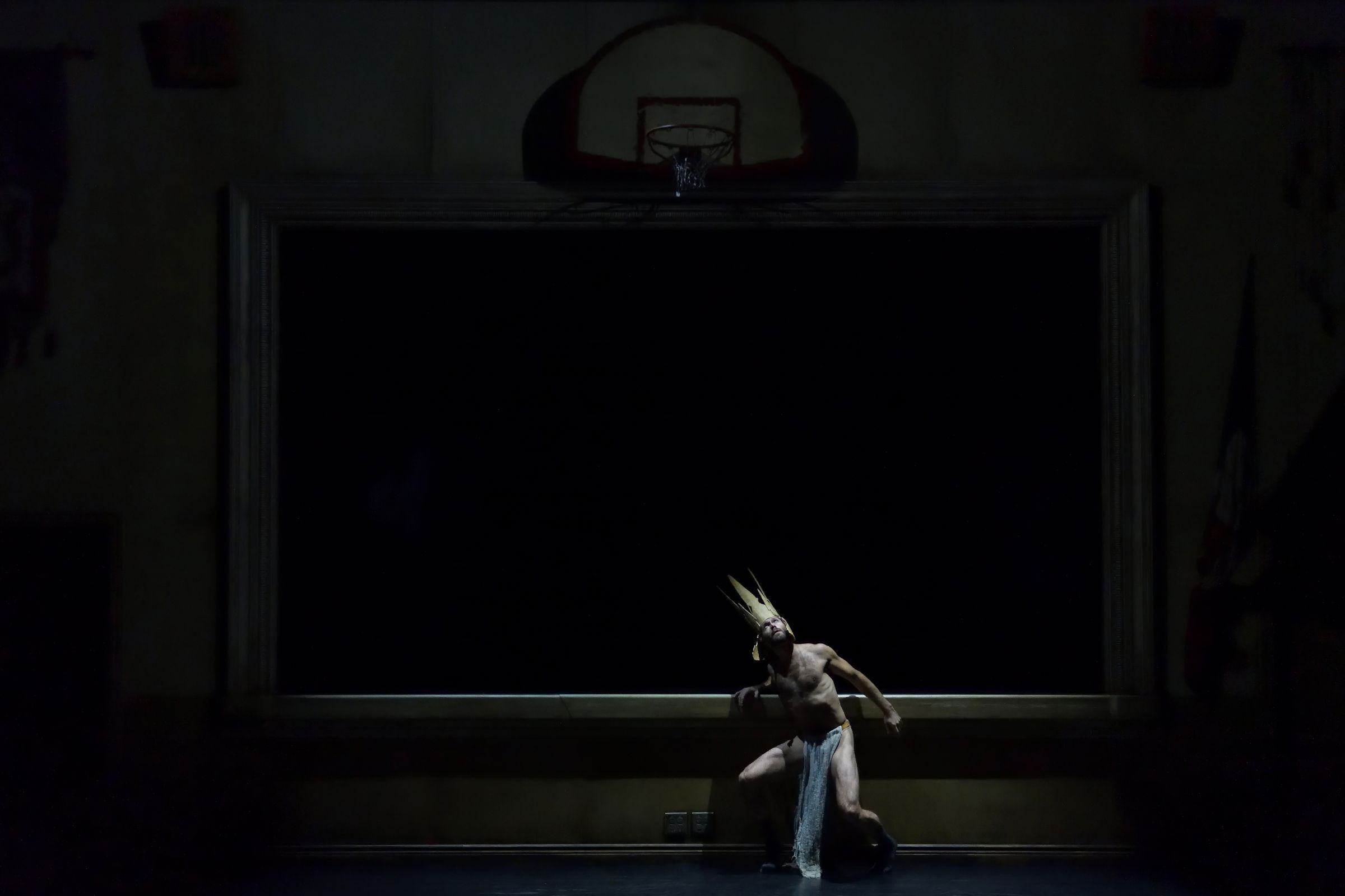 Doug Letheren in <i>Assembly Hall</i> by Crystal Pite and Jonathon Young &copy; Michael Slobodian