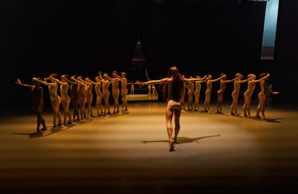 Kansas City Ballet in <i>Under My Skin</i> by Gabriel Lorena &copy; KCBallet Media