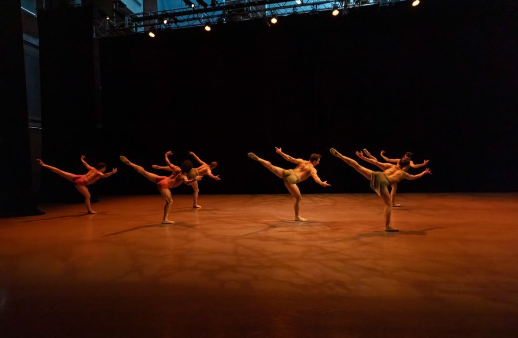 Kansas City Ballet in <i>Komorebi</i> by Natasha Adorlee © KCBalletMedia
