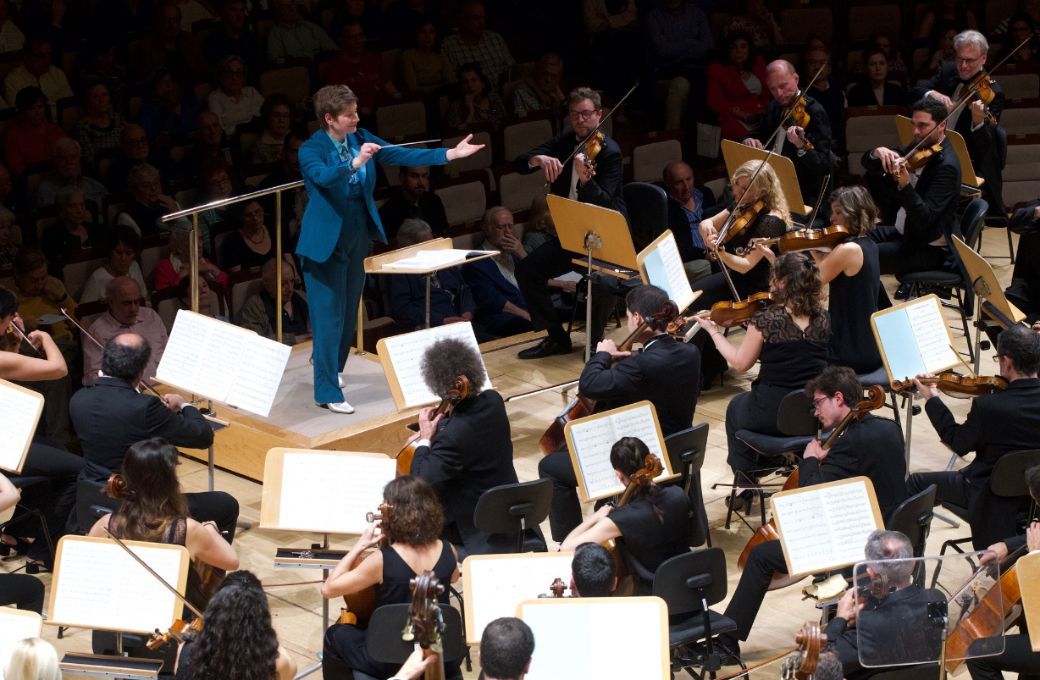 Anja Bihlmaier al frente de la Orquesta Nacional de Espa&ntilde;a &copy; Rafa Mart&iacute;n | OCNE