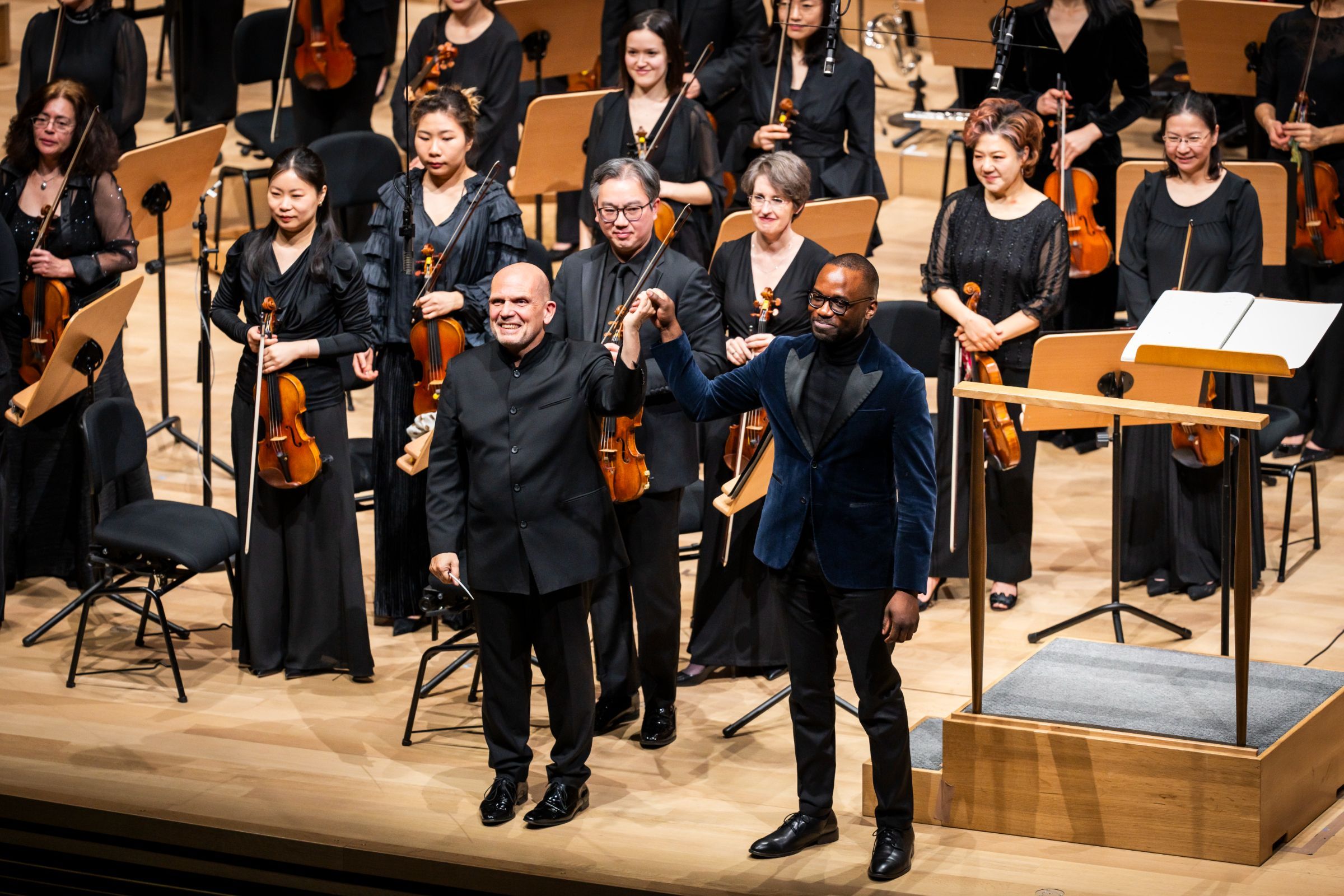 Jaap van Zweden, Joel Thompson and the New York Philharmonic &copy; Chris Lee