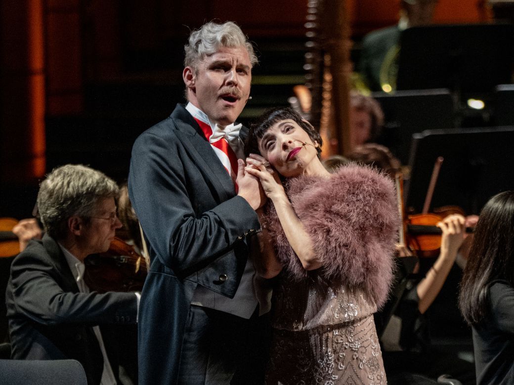 Matthias Koziorowski(Kronprinz Rudolf) und Ruth Brauer-Kvam (Mary Vetsera) &copy; Roland Renner