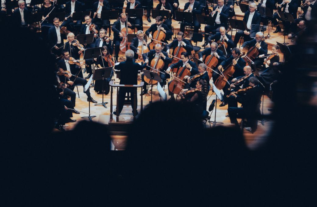 Semyon Bychkov et le Czech Philharmonic à la Philharmonie de Paris (en 2022/2023) © Ava du Parc