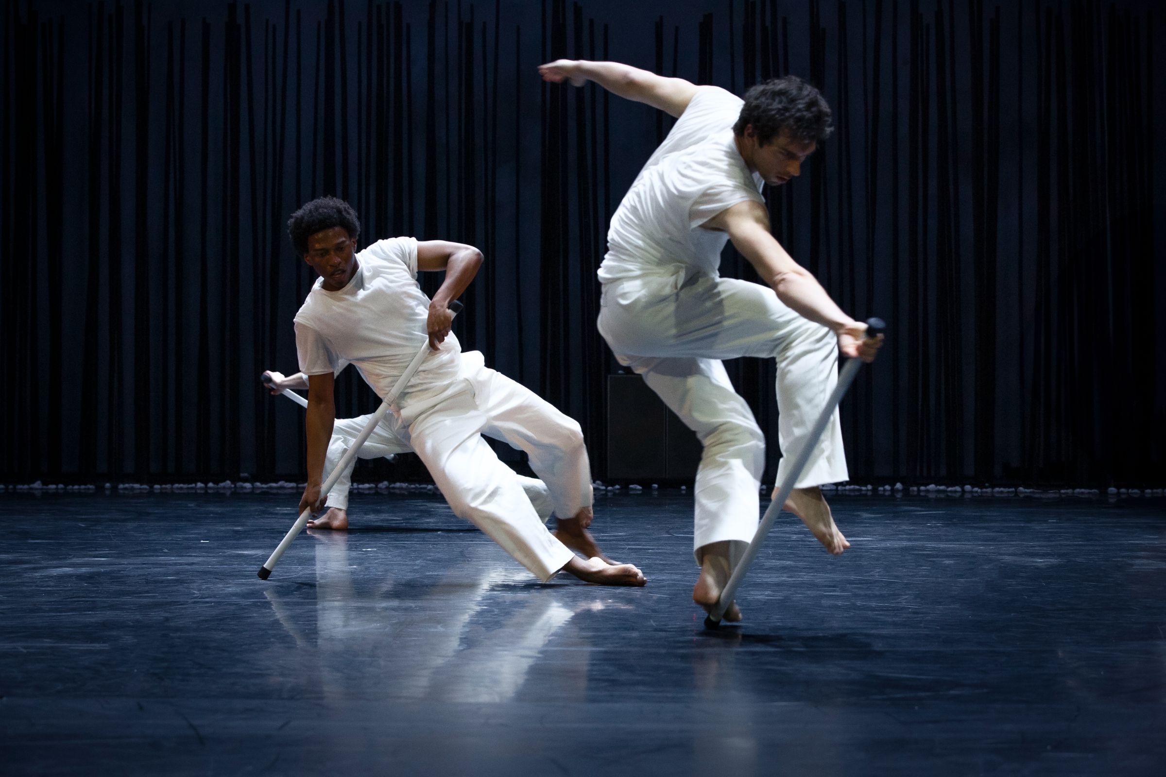 Opera Ballet Vlaanderen in <i>PUUR</i> by Wim Vandekeybus © Danny Willems