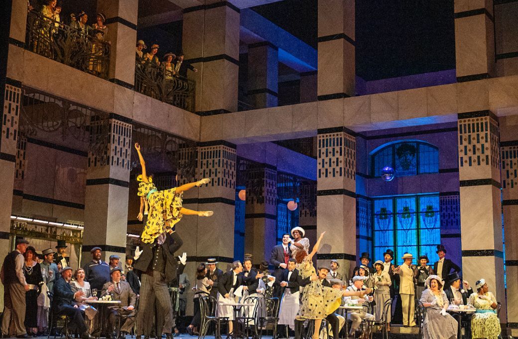 <i>La rondine</i> &copy; Karen Almond | Met Opera