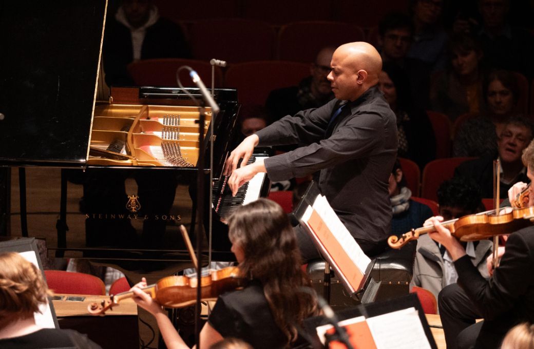 Stewart Goodyear and the CBSO © Hannah Blake-Fathers