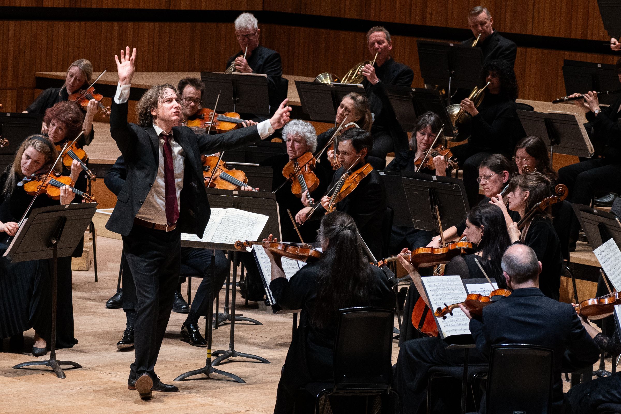 Maxim Emelyanychev conducts the OAE &copy; Zen Grisdale
