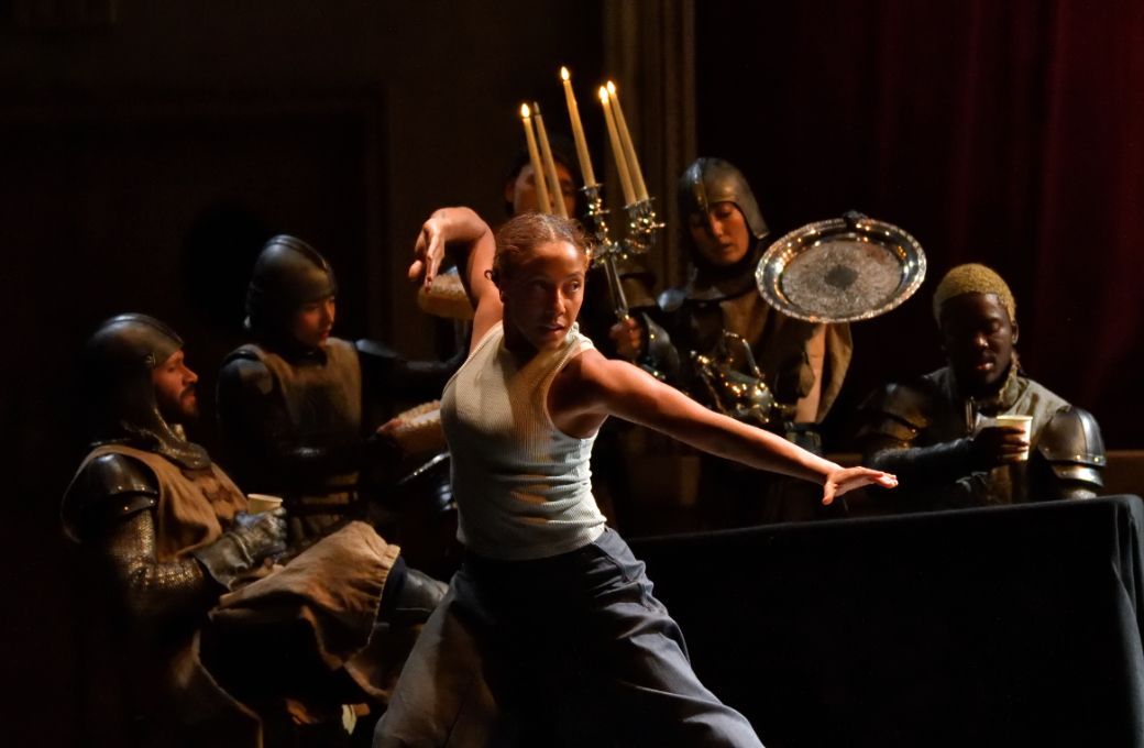 <i>Assembly Hall</i> par la compagnie Kidd Pivot &copy; Michael Slobodian