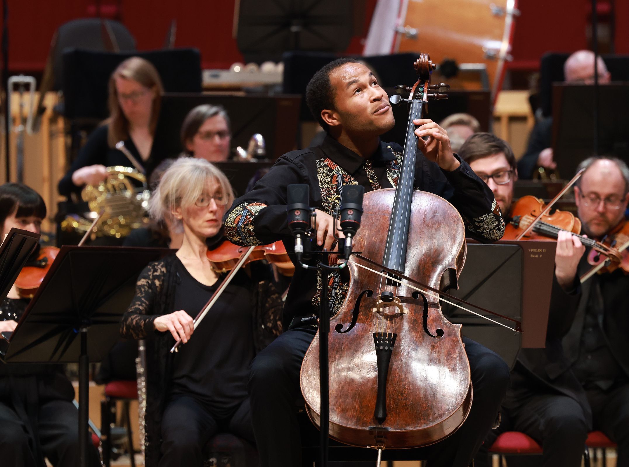 Sheku Kanneh-Mason and the Royal Liverpool Philharmonic Orchestra © Gareth Jones