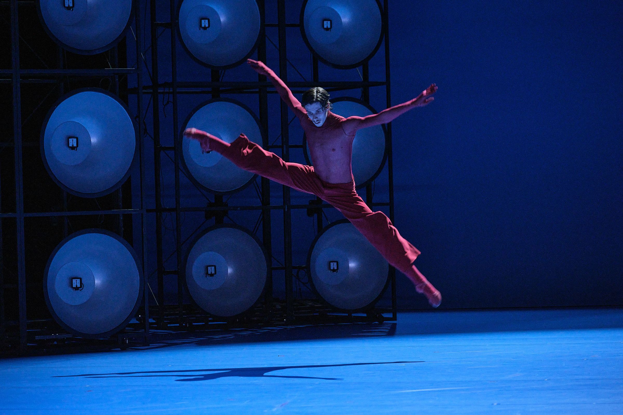 Daniele Bonelli in Demis Volpi's <i>Non-Fiction Études</i> © Daniel Sensek