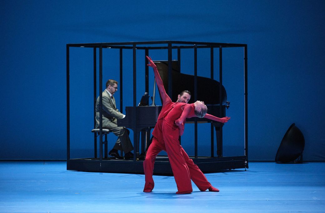 Alexandr Ivanov (piano), Damián Torío and Courtney Skalnik in Demis Volpi's <i>Non-Fiction Études</i> © Daniel Senzek