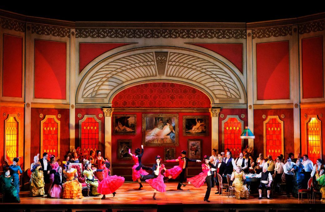<i>La traviata</i> &copy; Cory Weaver | LA Opera