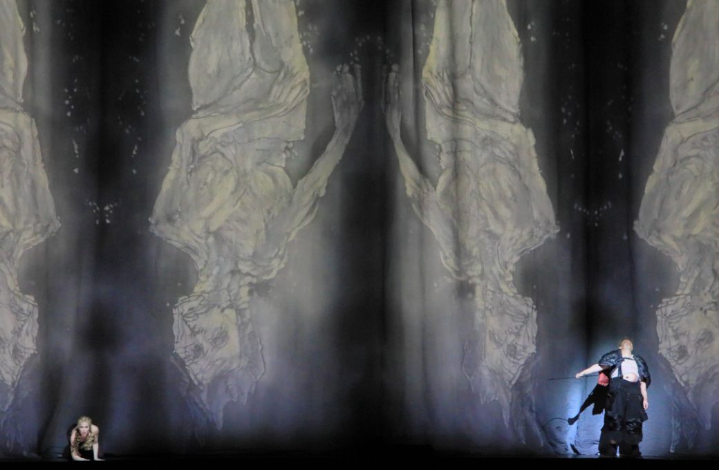 Irene Roberts (Kundry) und Jochen Schmeckenbecher (Klingsor) &copy; Wilfried H&ouml;sl