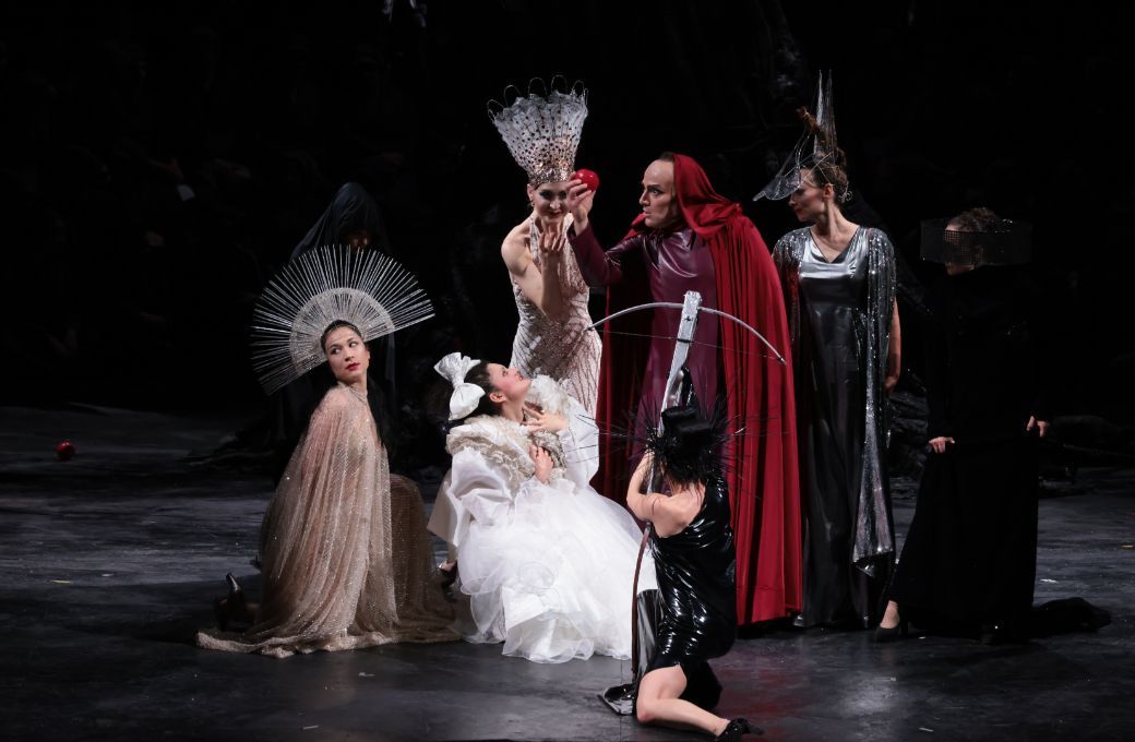 Luca Tittoto (Gesler) and ensemble &copy; Teatro alla Scala | Brescia e Amisano
