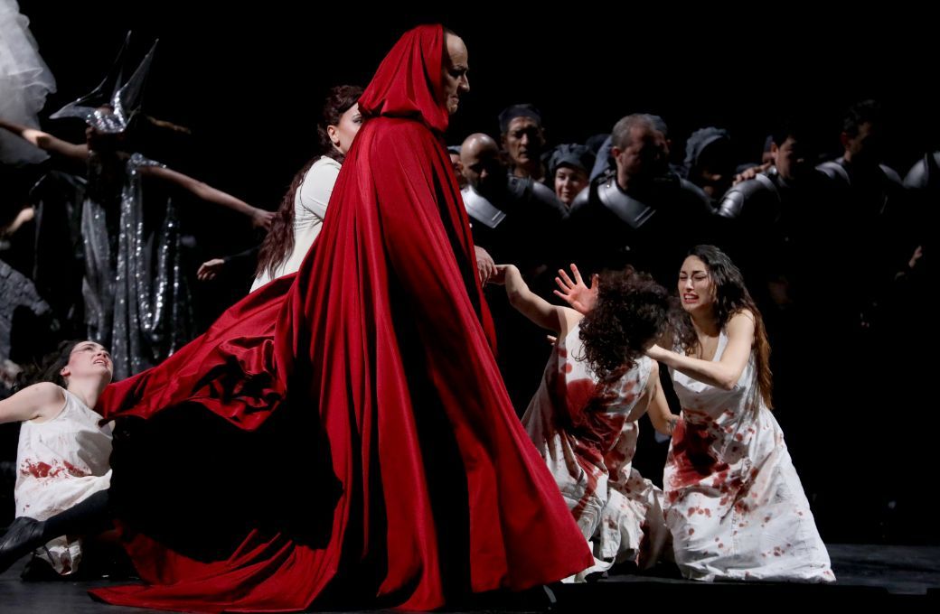 Luca Tittoto (Gesler) and ensemble &copy; Teatro alla Scala | Brescia e Amisano