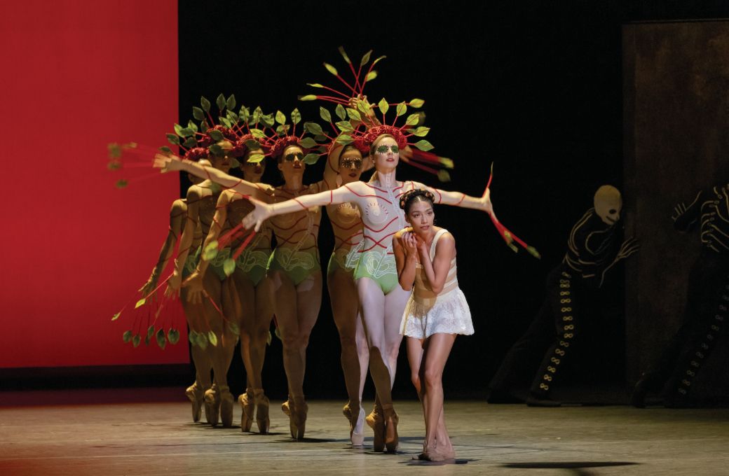 San Francisco Ballet in Annabel Lopez Ochoa's <i>Broken Wings</i> &copy; Reneff-Olson Productions
