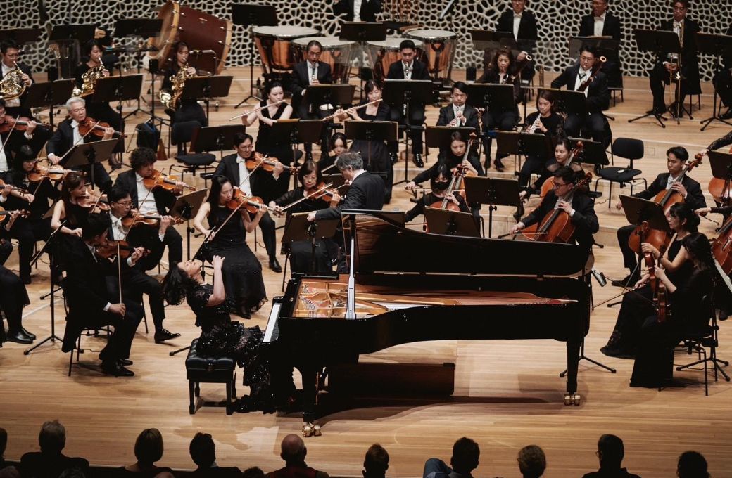 Khatia Buniatishvili, Jun Märkl and the Taiwan Philharmonic © Tet Tat Keng