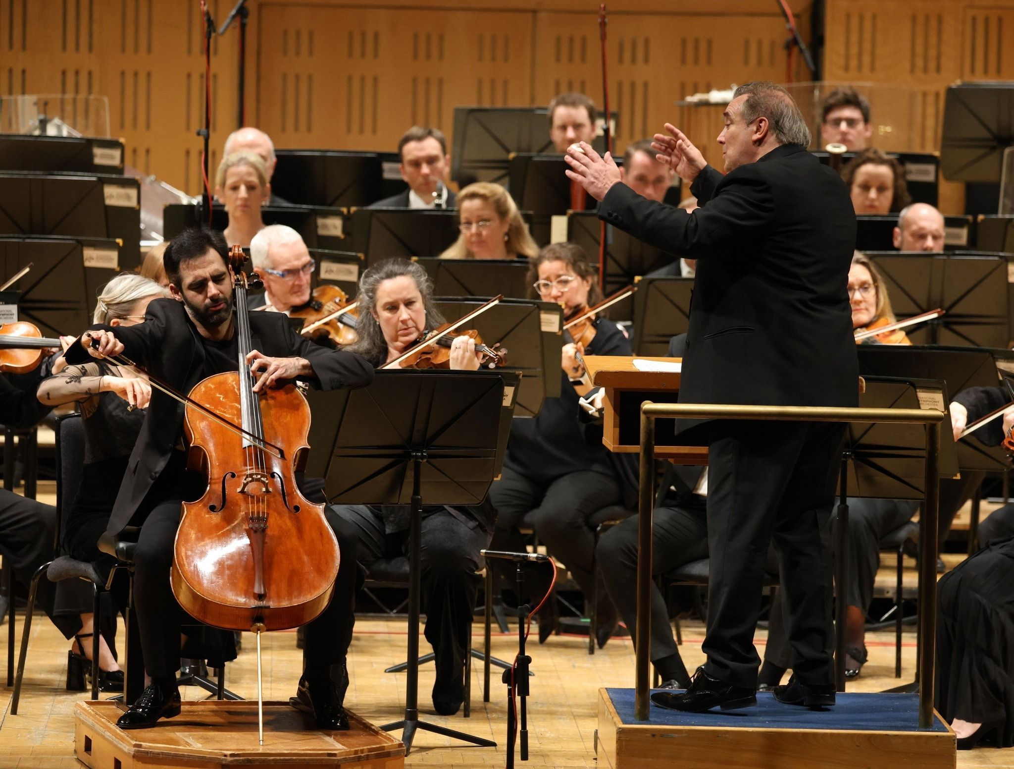 Pablo Ferrández, Jaime Martín and the National Symphony Orchestra &copy; National Symphony Orchestra