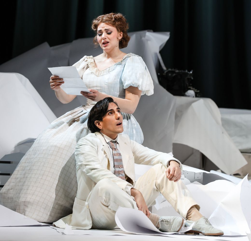 Matilda Sterby (Magda de Civry) und Leonardo Capalbo (Ruggero Lastouc) &copy; Barbara P&aacute;lffy | Volksoper Wien
