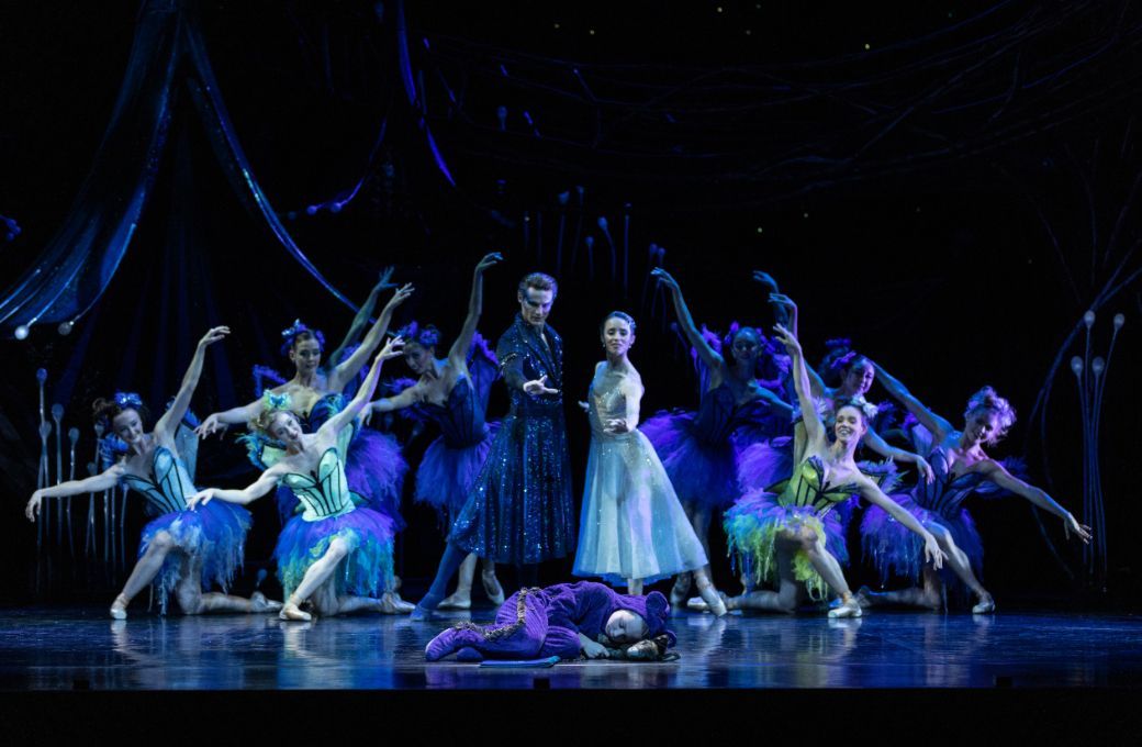 Queensland Ballet in Liam Scarlett's <i>A Midsummer Night's Dream</i> &copy; David Kelly