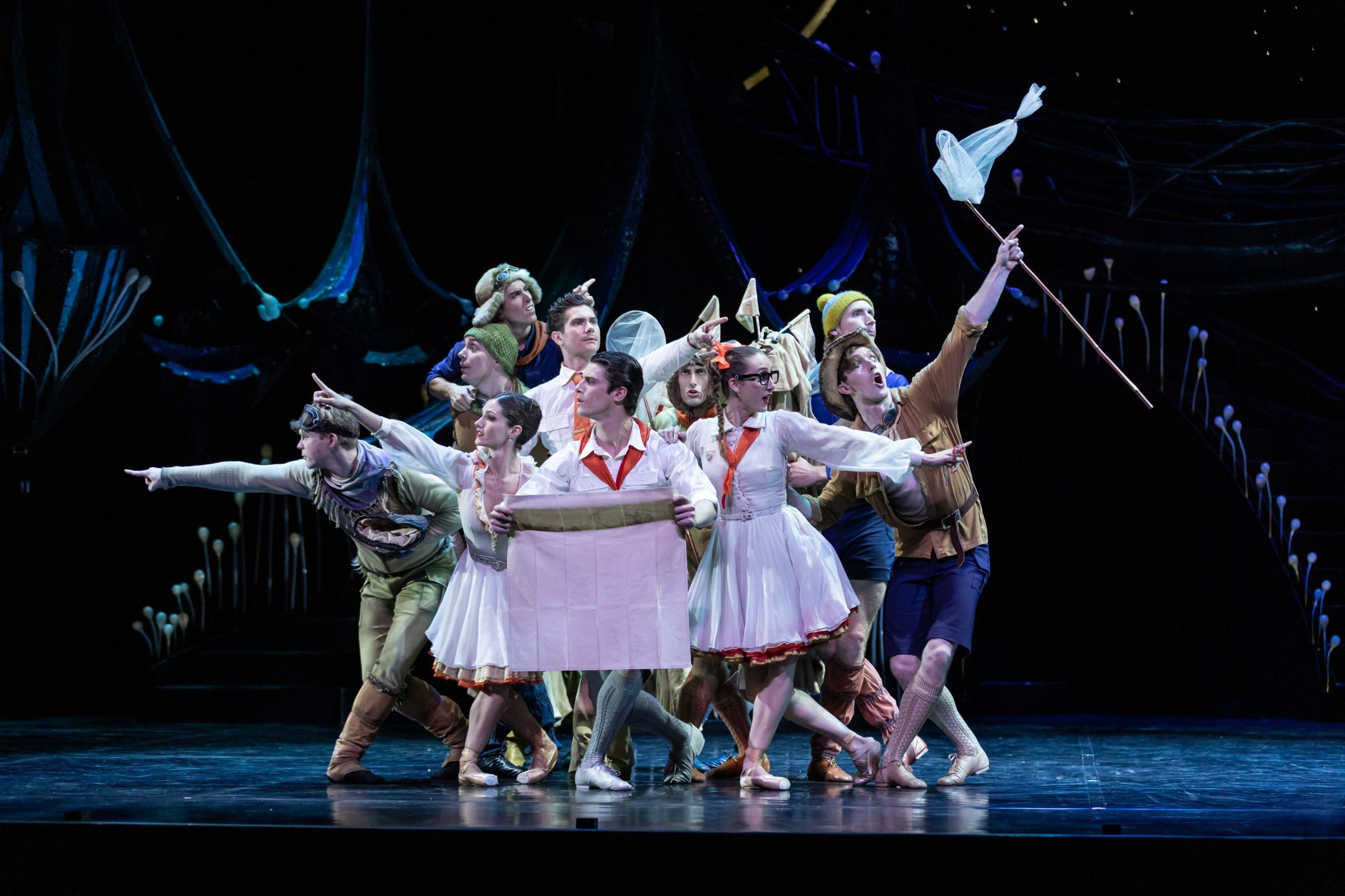 Queensland Ballet in Liam Scarlett's <i>A Midsummer Night's Dream</i> &copy; David Kelly