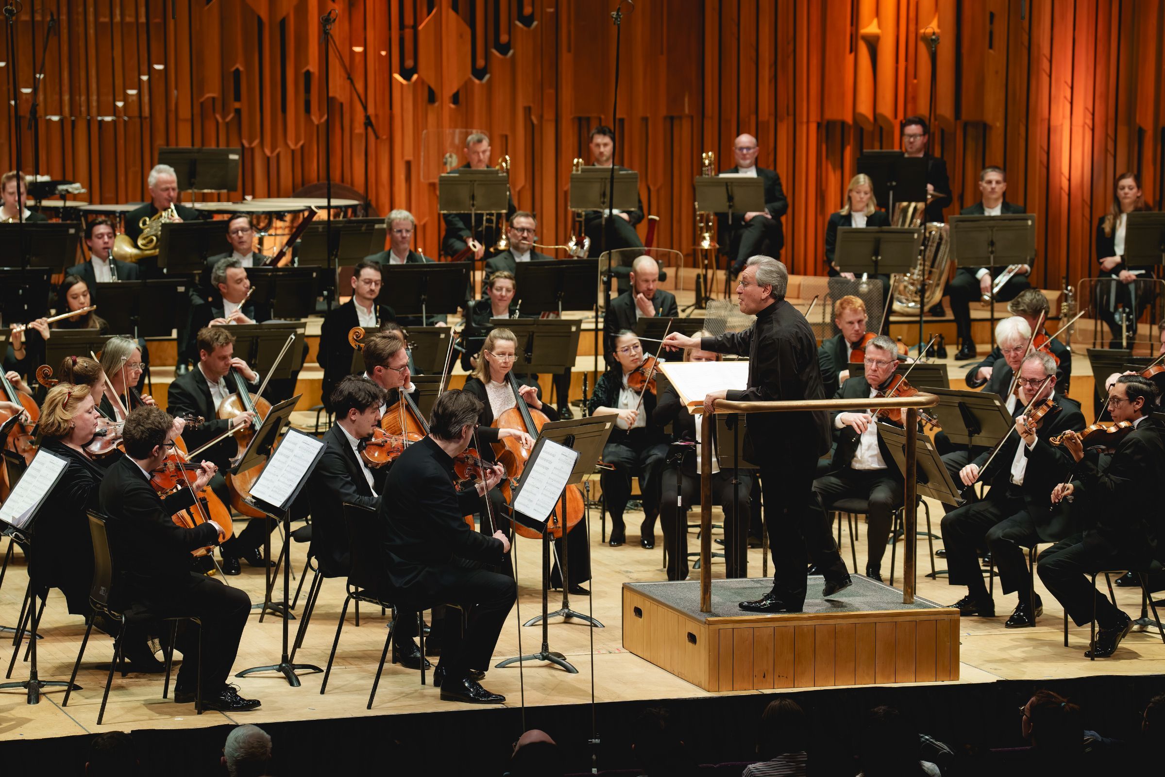 Sir Antonio Pappano conducts the London Symphony Orchestra &copy; LSO | Andy Paradise