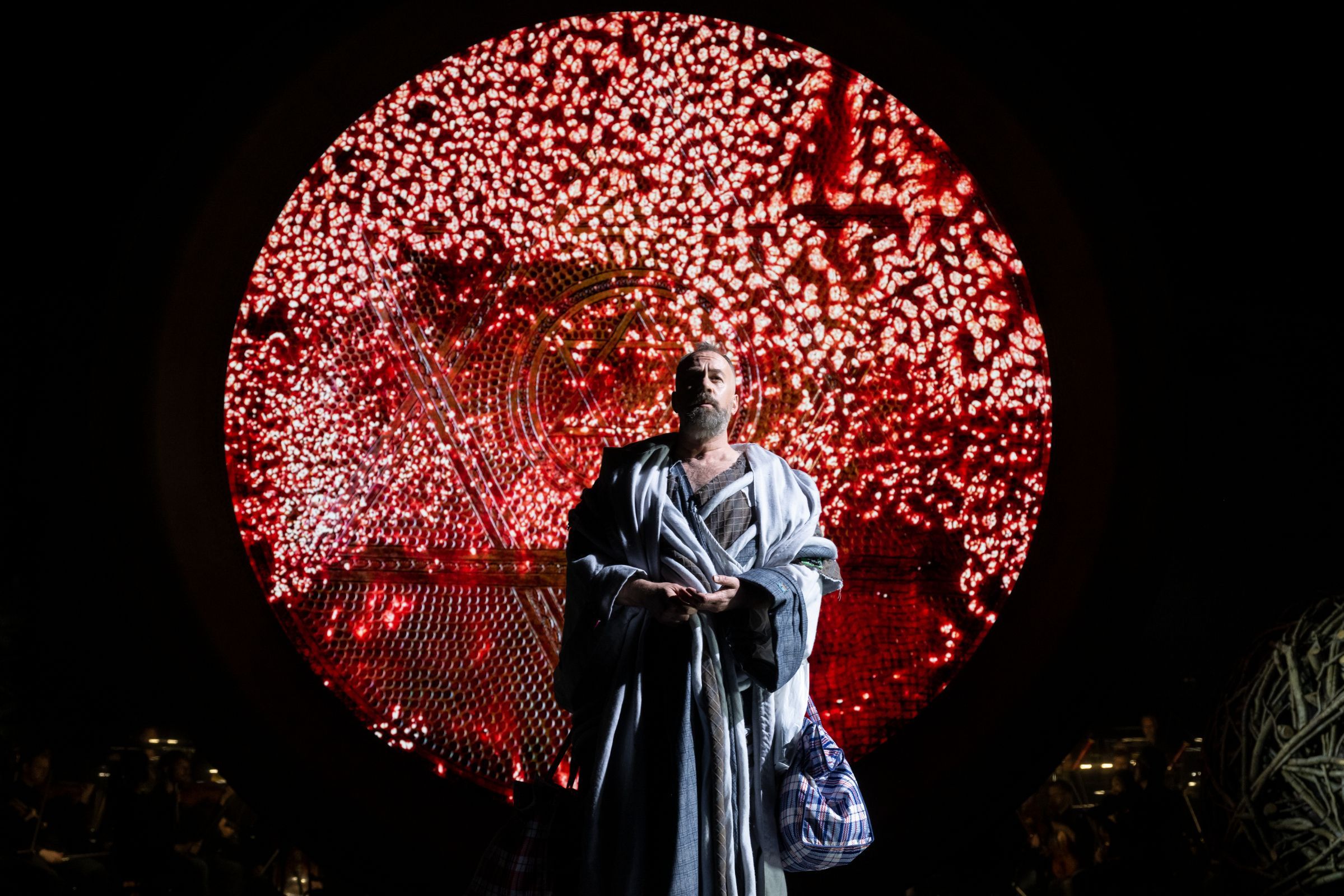 Robin Adams (Saint François) &copy; Grand Théâtre de Genève | Carole Parodi