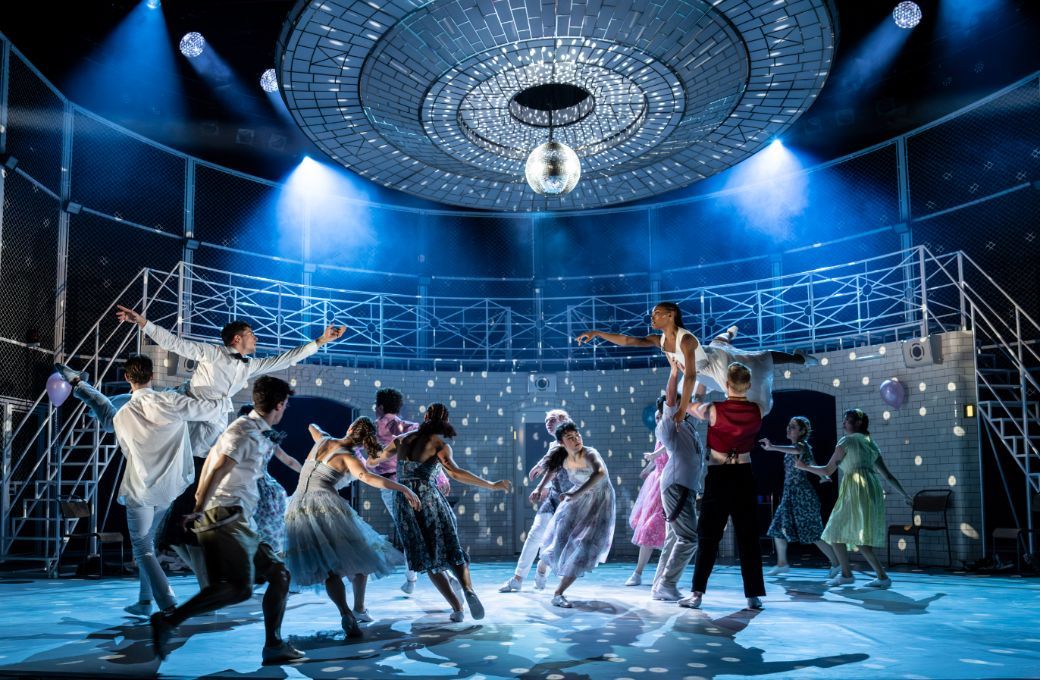 New Adventures in Matthew Bourne's <i>Romeo and Juliet</i> &copy; Johan Persson