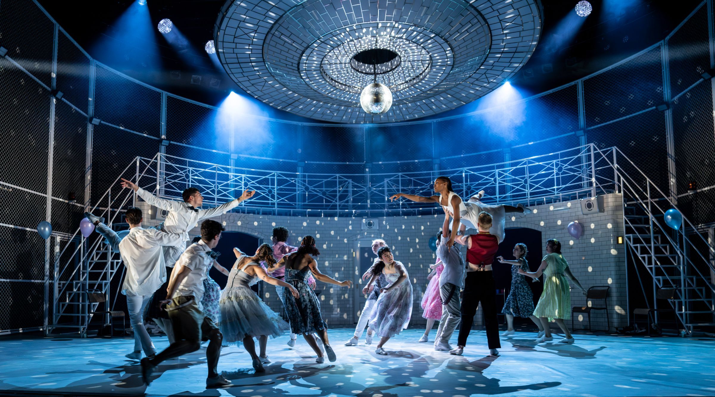 New Adventures in Matthew Bourne's <i>Romeo and Juliet</i> &copy; Johan Persson