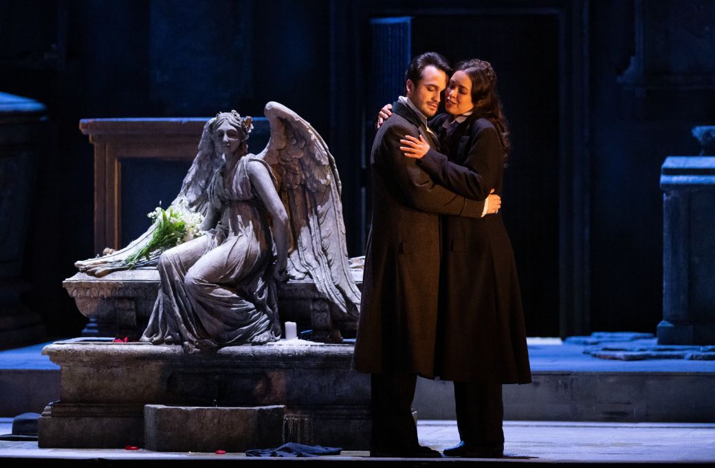 Xabier Anduaga (Edgardo) and Nadine Sierra (Lucia) &copy; ROH | Camilla Greenwell