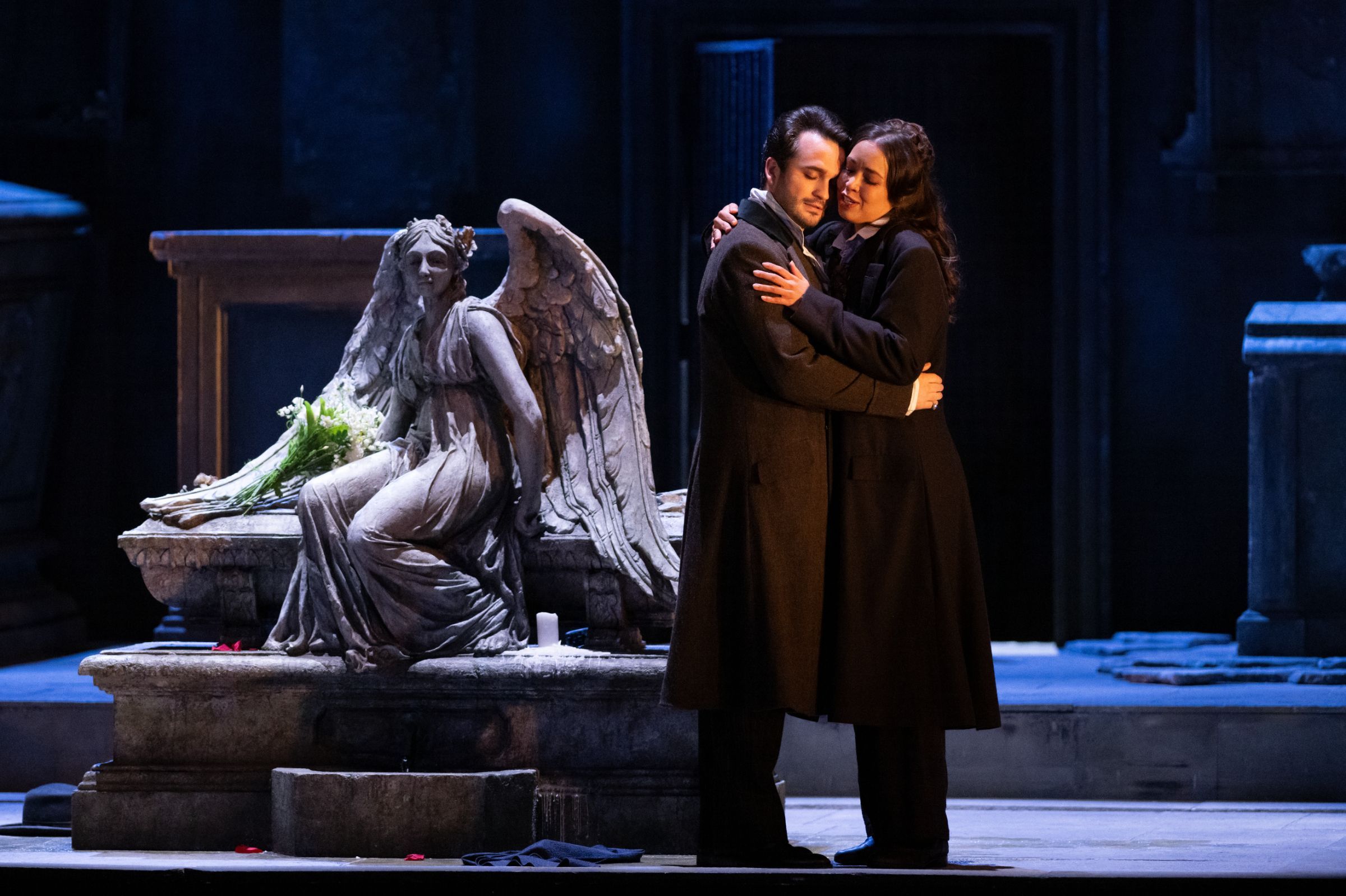 Xabier Anduaga (Edgardo) and Nadine Sierra (Lucia) &copy; ROH | Camilla Greenwell