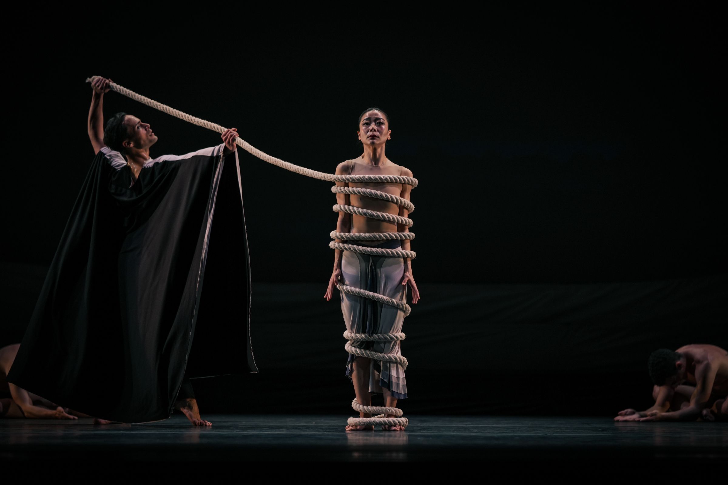 Alessio Crognale-Roberts and Xin Ying in Martha Graham's <i>The Rite of Spring</i> © Isabella Pagano