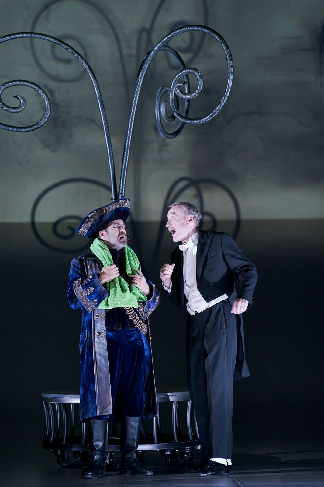 Sandy Lopicic (Rosza Sandor) und Ferry Öllinger (Baron Vilmos Oroszy) &copy; Werner Kmetitsch