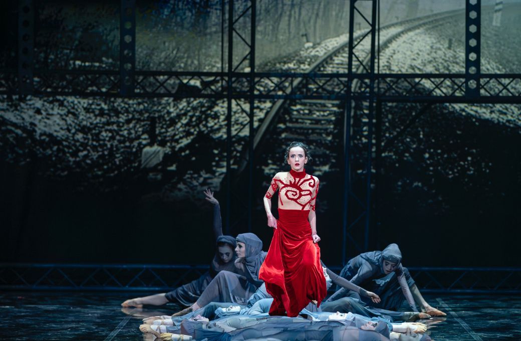 Laura Maya as Anna with Estonian National Ballet in Marina Kesler's <i>Anna Karenina</i> &copy; R&uuml;nno Lahesoo