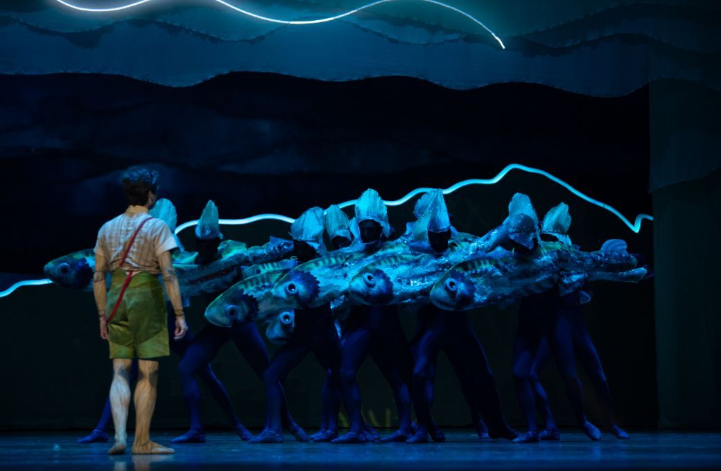 Polish National Ballet in Anna Hop's <i>Pinokio</i> © Ewa Krasucka