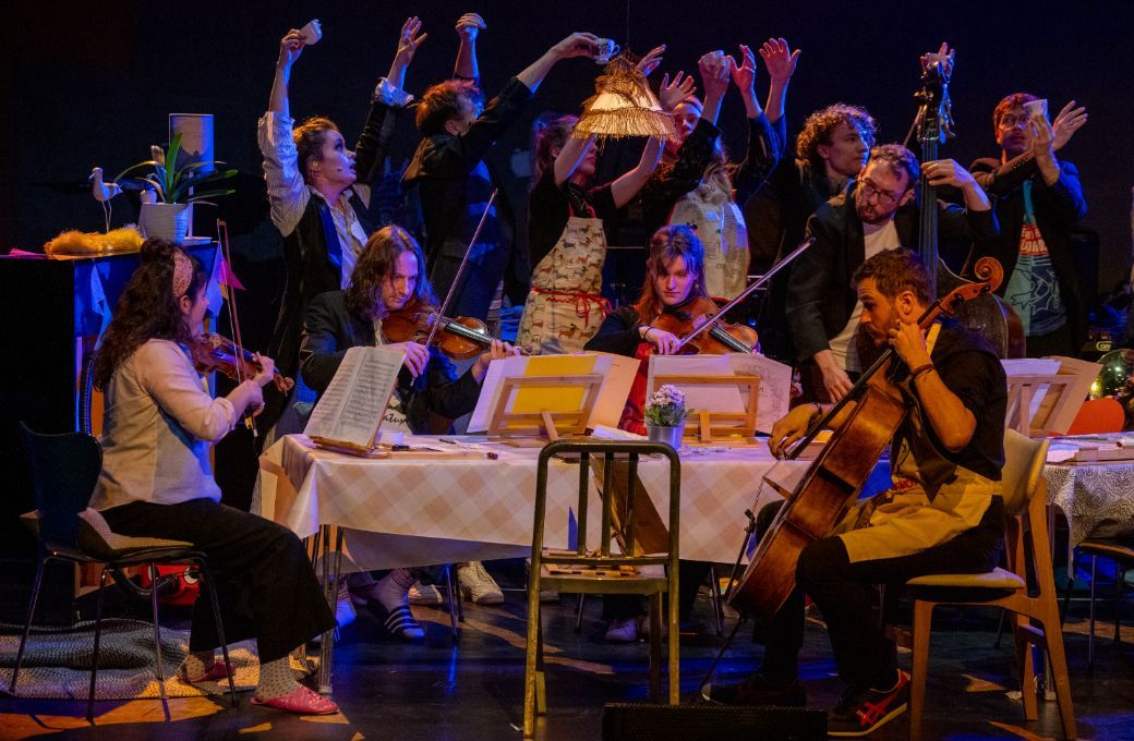 Patricia Kopatchinskaja and Aurora Orchestra © Pete Woodhead