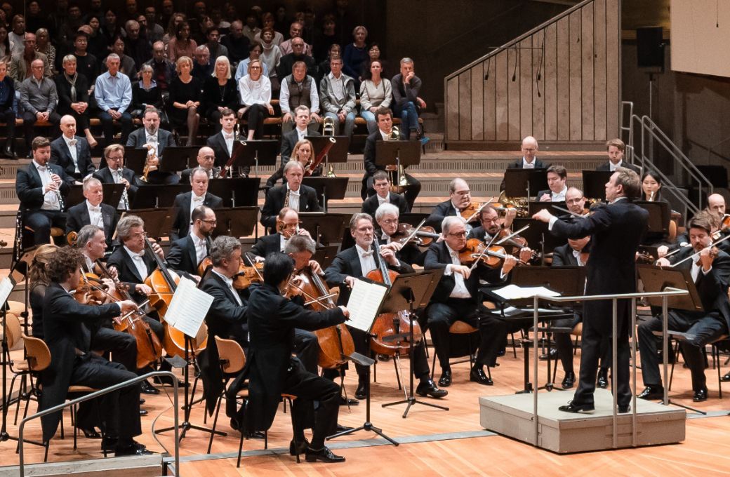 Daniel Harding dirigiert die Berliner Philharmoniker &copy; Stephan Rabold