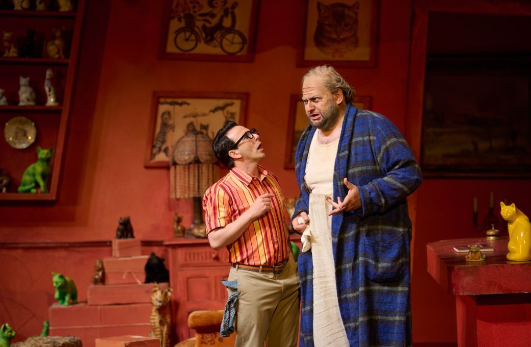 Santiago Ballerini (Ernesto) and Misha Kiria (Don Pasquale) © Michael Cooper