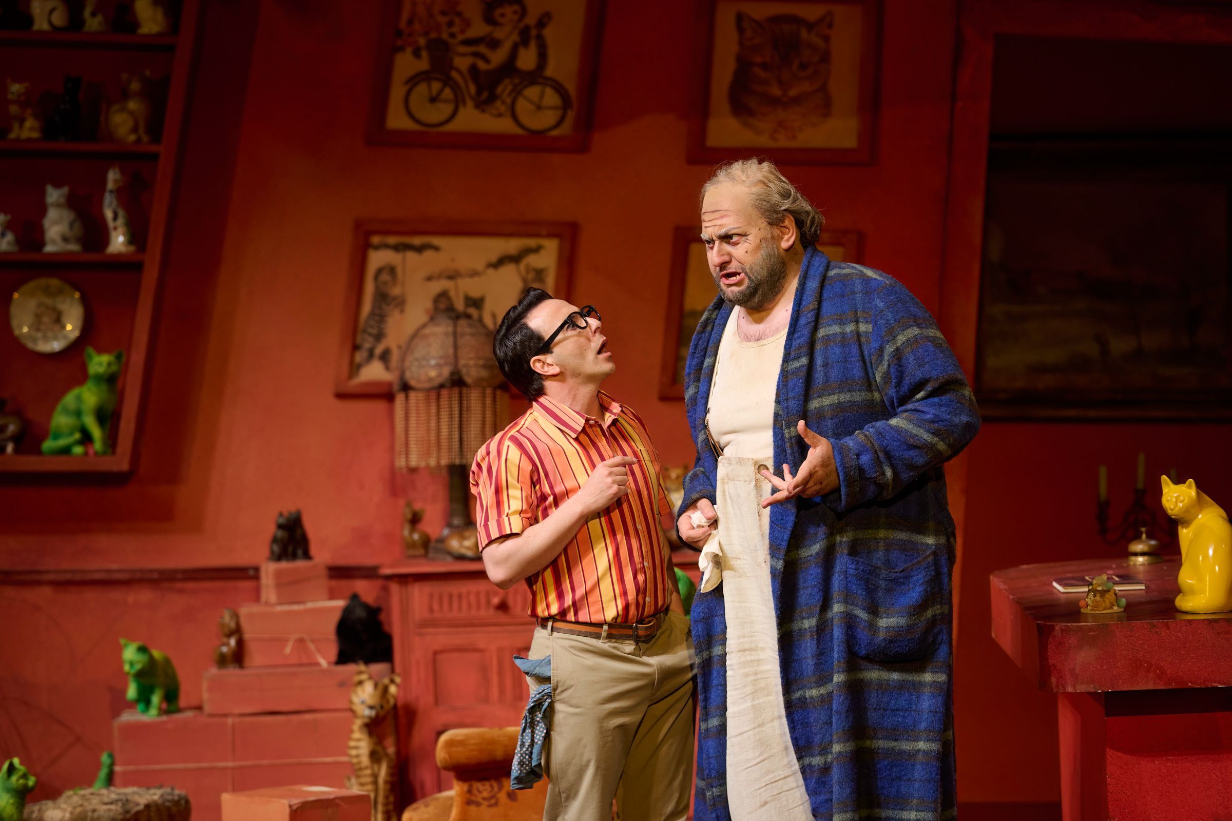 Santiago Ballerini (Ernesto) and Misha Kiria (Don Pasquale) © Michael Cooper