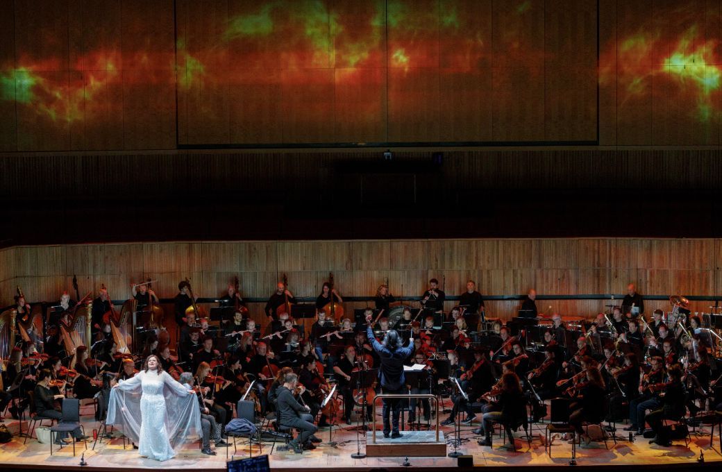Svetlana Sozdateleva, Vladimir Jurowski and the LPO © London Philharmonic Orchestra