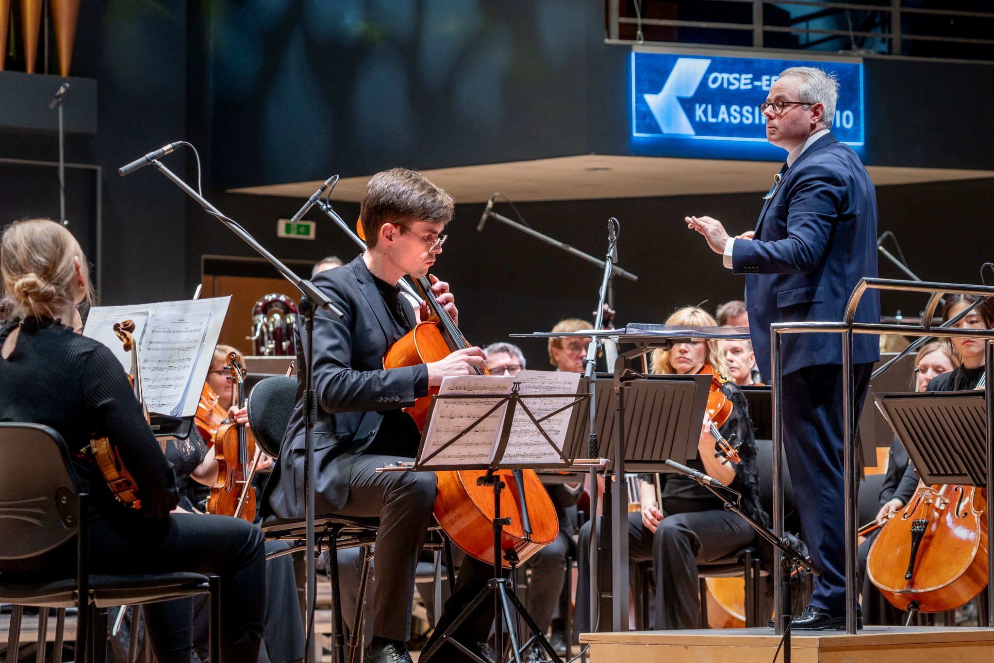 Cellist Valle-Rasmus Roots with conductor Clement Power © Rene Jakobson