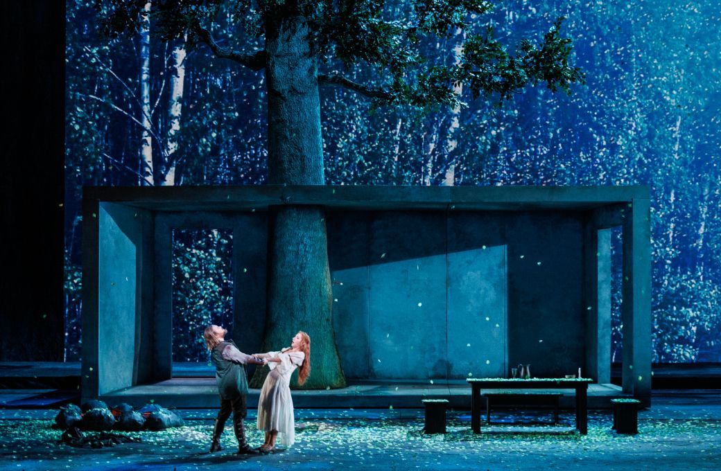 Viktor Antipenko (Siegmund) and Laura Wilde (Sieglinde) &copy; Raftermen Photography