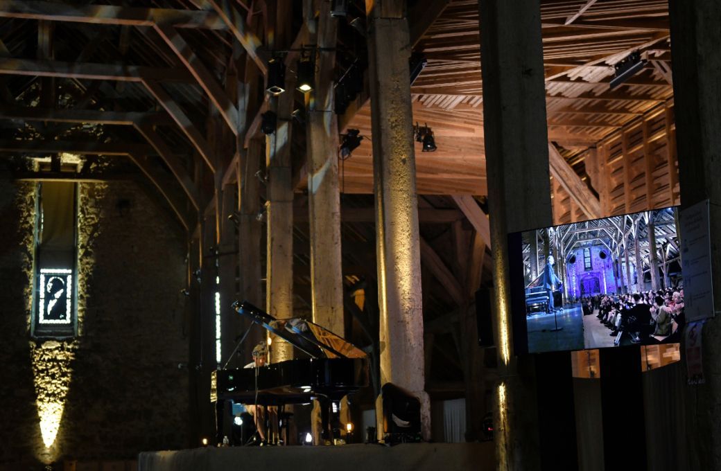 Piano recital at La Grange de Meslay © Gérard Proust