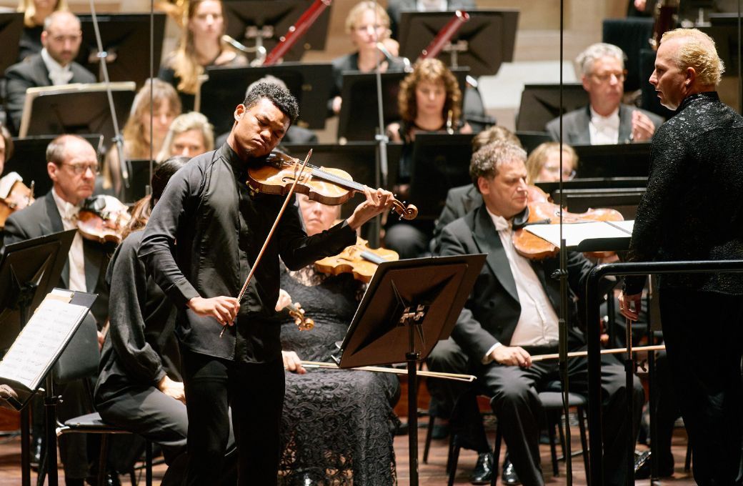 Randall Goosby, Yannick N&eacute;zet-S&eacute;guin and the Rotterdam Philharmonic &copy; Eduardus Lee