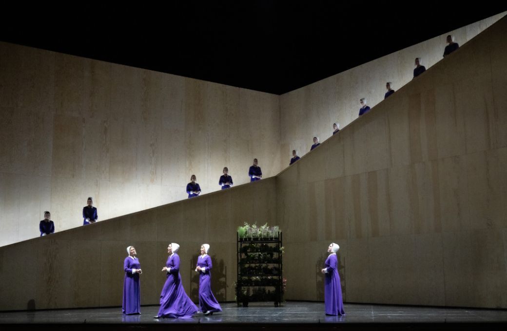 <i>Suor Angelica</i> &copy; Monika Rittershaus | Dutch National Opera