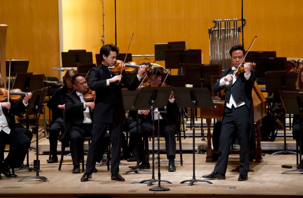 Nikki and Timothy Chooi with the Buffalo Philharmonic © Brett Deneve