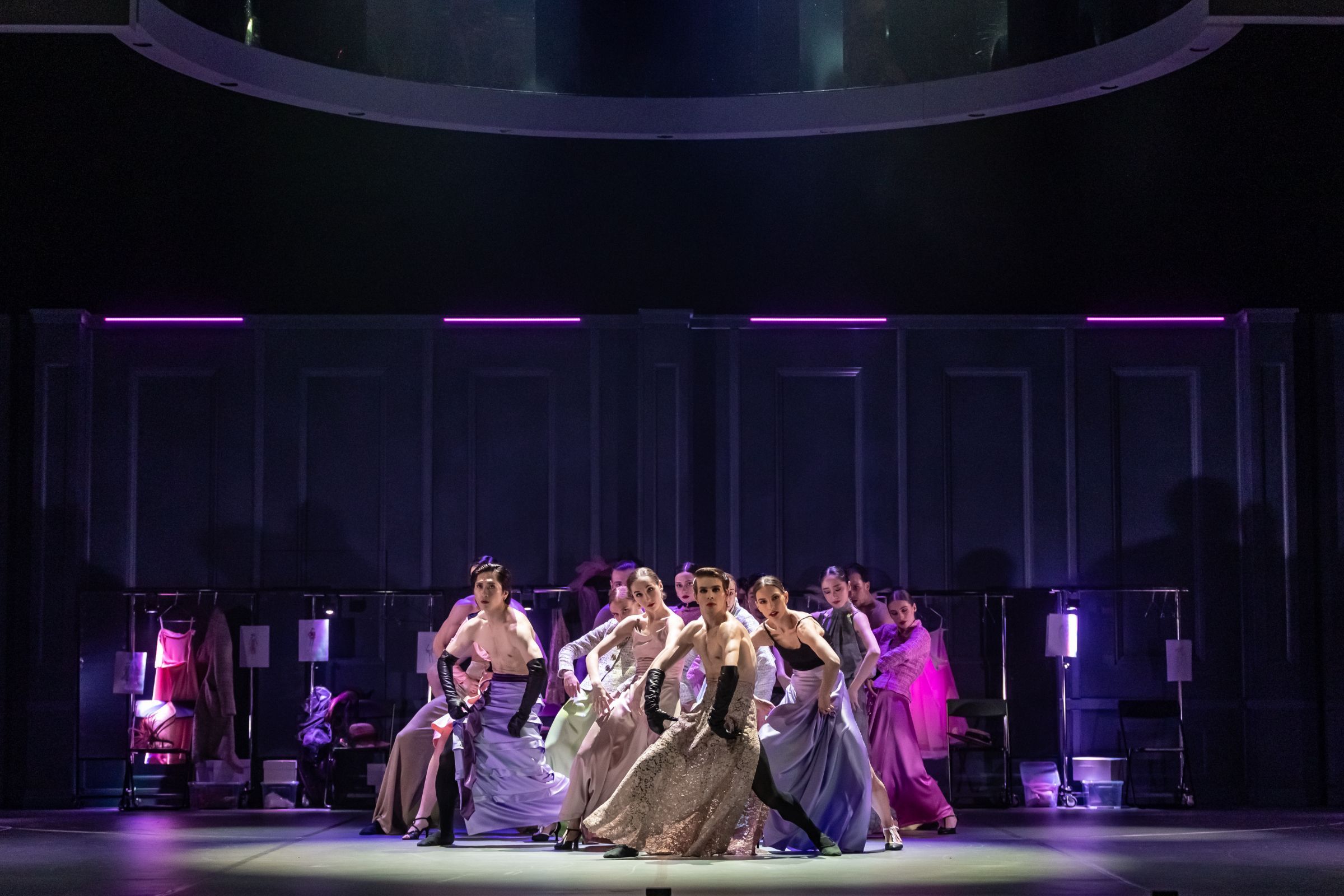 Ballet of the National Theatre of Brno in Mário Radačovský's <i>Coco Chanel</i> &copy; Martin Divíšek