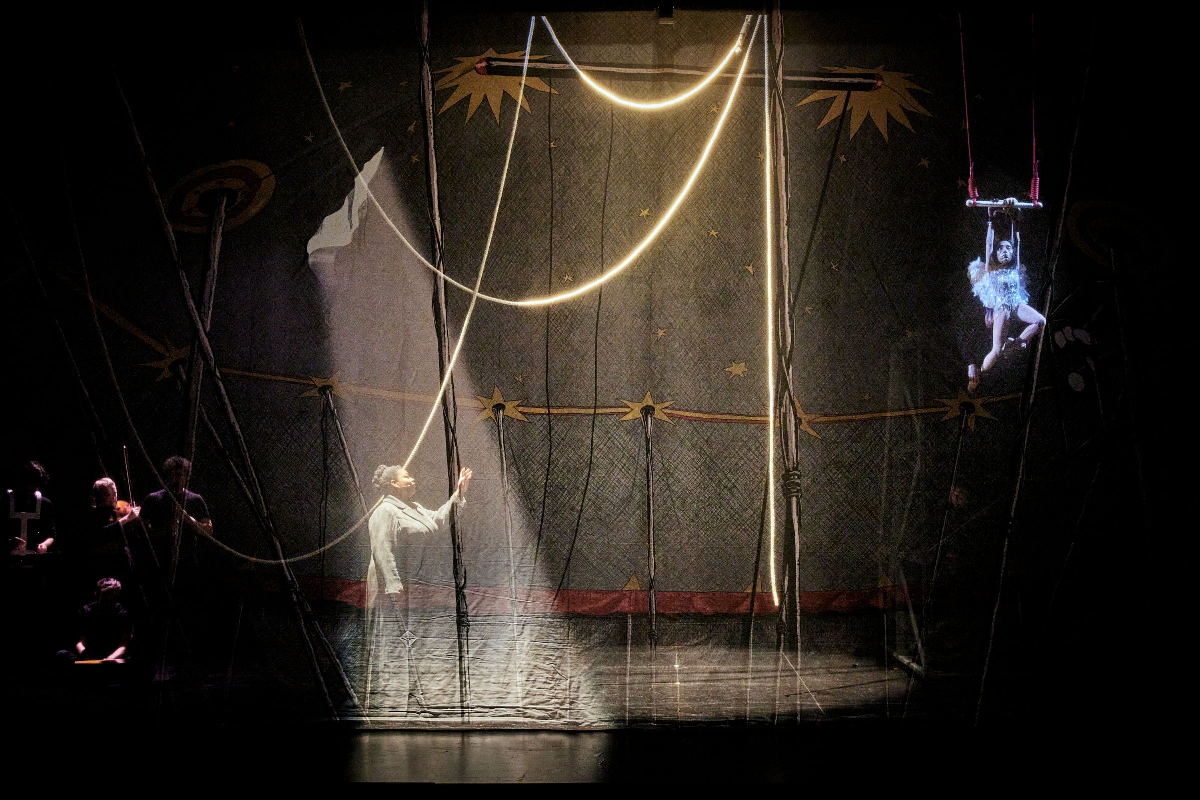 <i>Les Ailes du désir</i> à Angers Nantes Opéra &copy; Christophe Raynaud de Lage